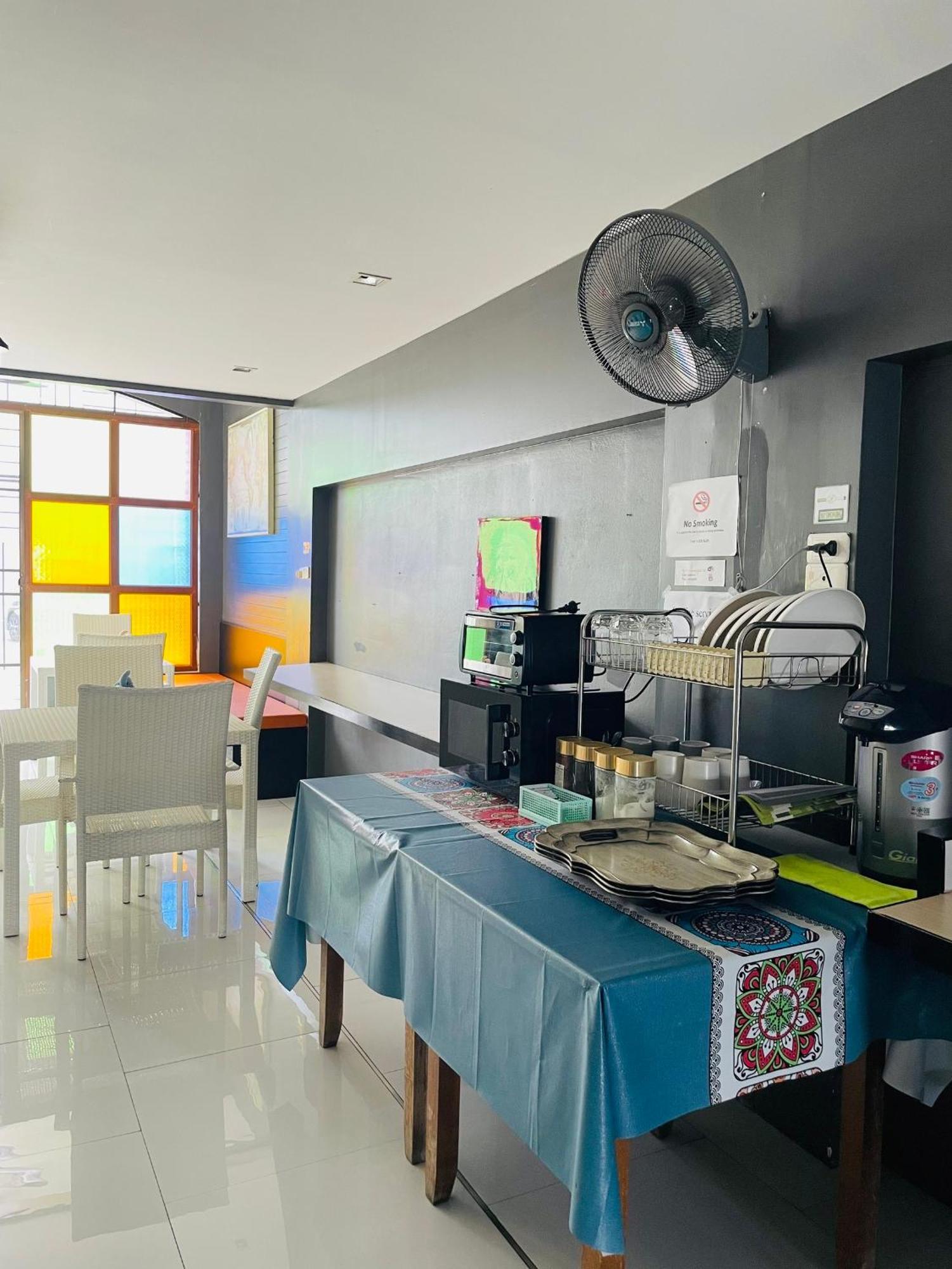 Rabbitel Phuket Hostel Luaran gambar